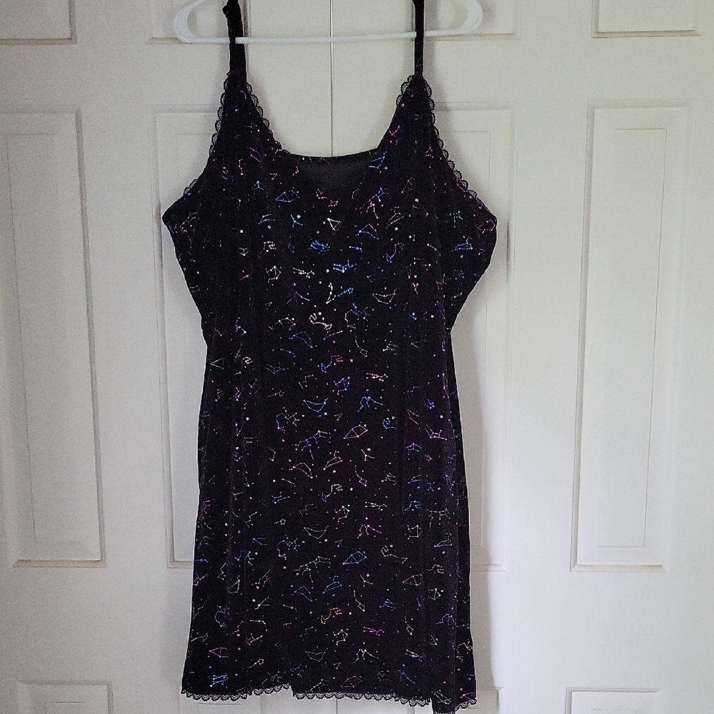 Hot Topic Womens Black Velvet Zodiac Signs Dress Sz 3x 4x See Description